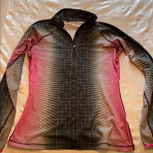 Super cute Nike pullover!